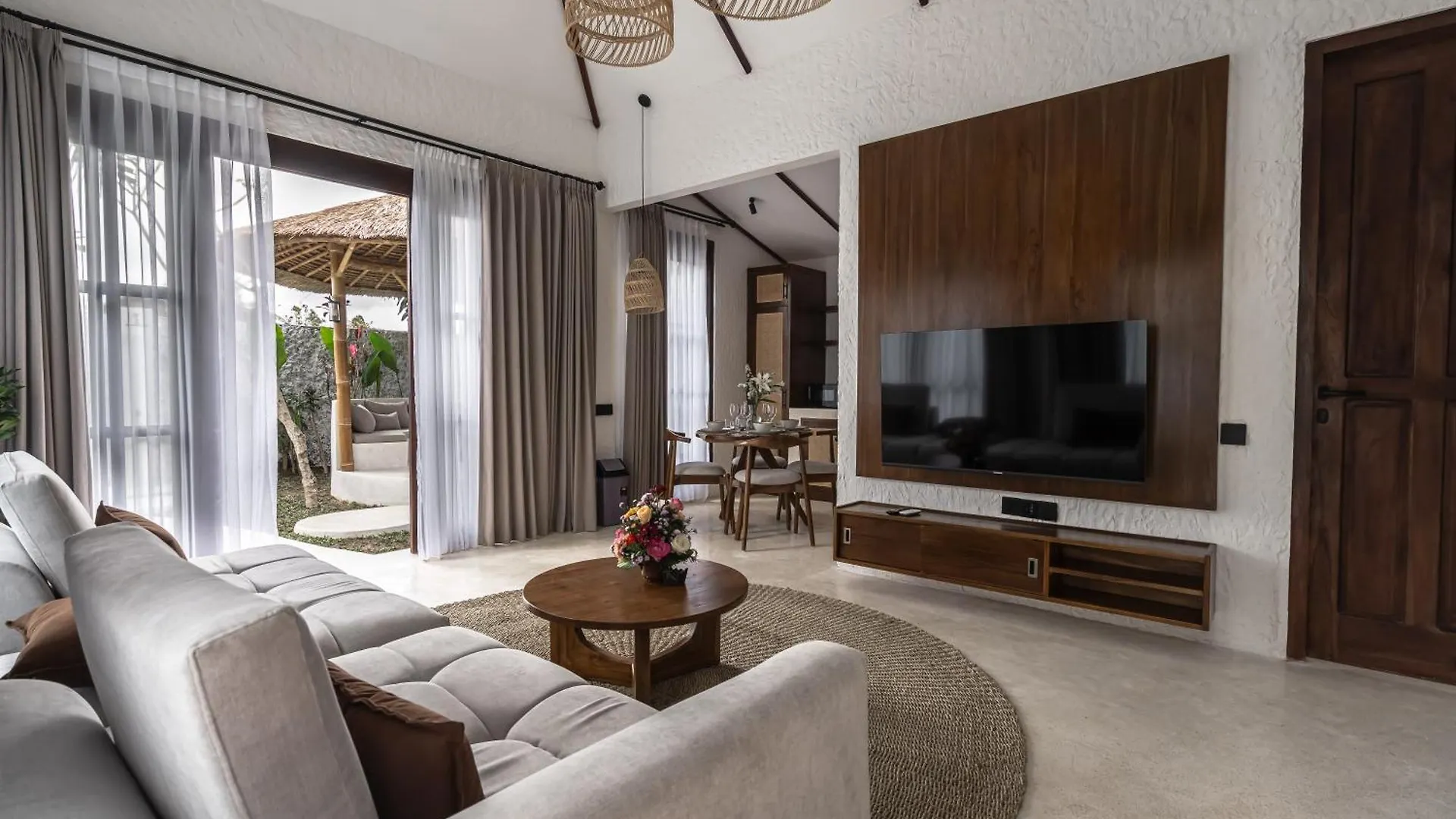 אובוד Moonlight Evdekimi - Stylish 2Br Escape With Tropical Garden And Pool - Long Stay Extras אינדונזיה