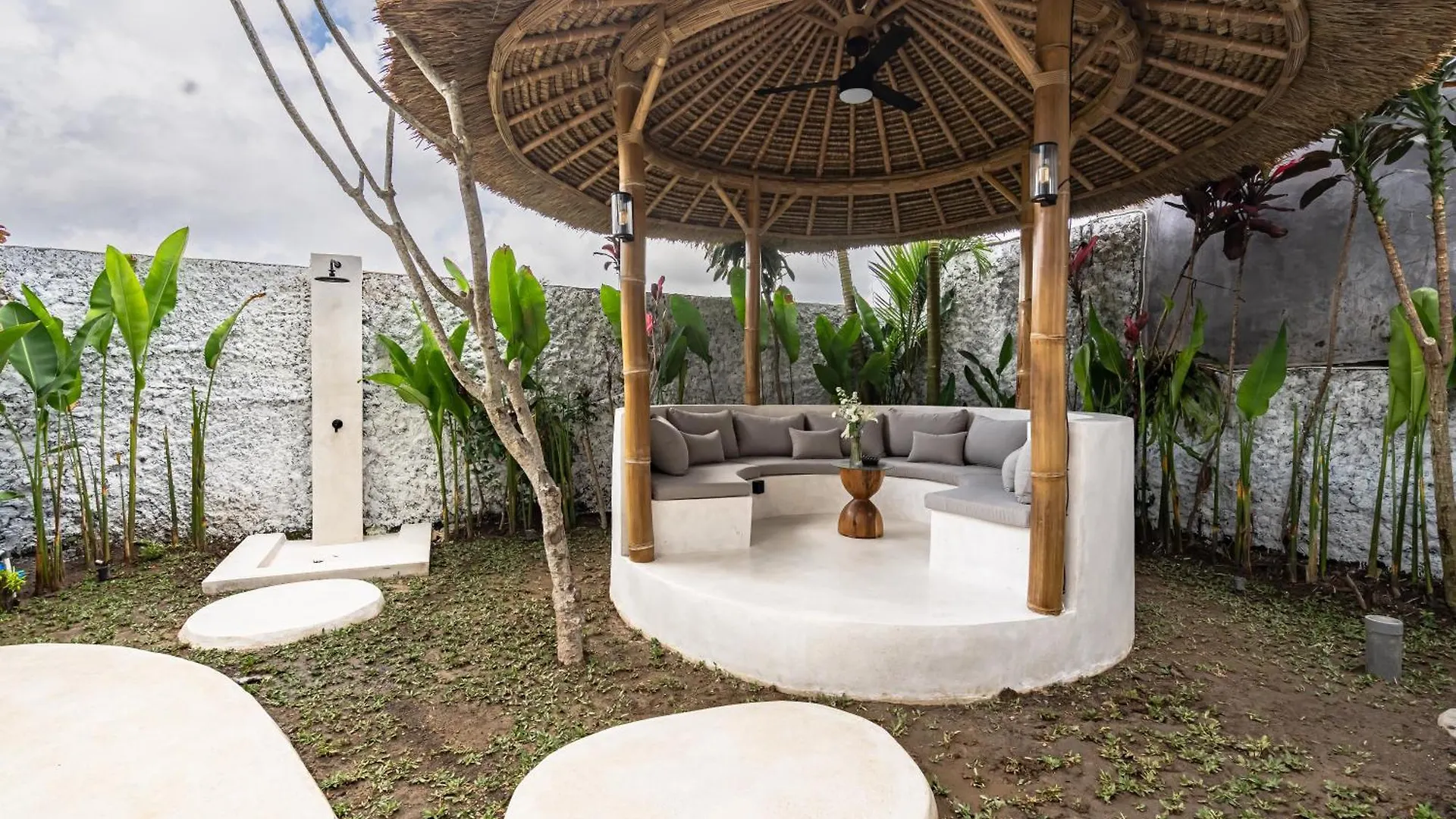 אובוד Moonlight Evdekimi - Stylish 2Br Escape With Tropical Garden And Pool - Long Stay Extras 0*,  אינדונזיה