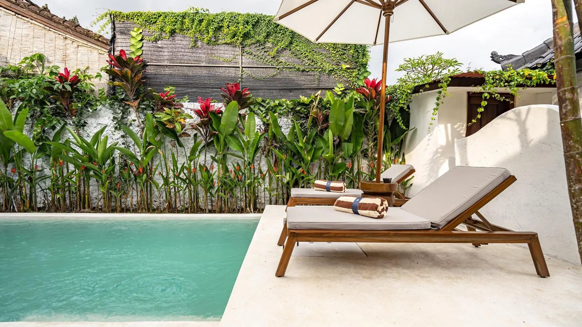 Villa Moonlight Evdekimi - Stylish 2Br Escape With Tropical Garden And Pool - Long Stay Extras Ubud